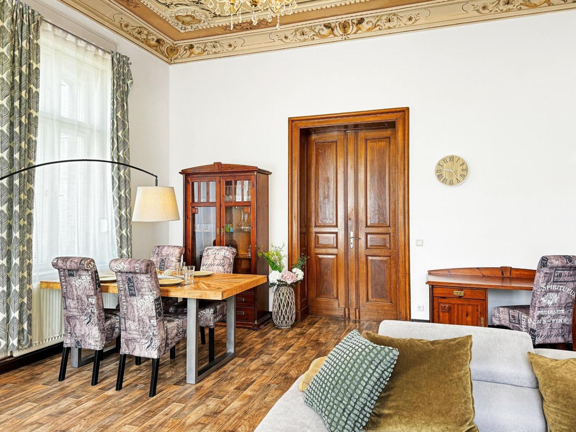 Ferienwohnung Villa Nieske - Jugendstil Denkmal, Free Wlan & Parken, Self Check-In, Smart-Tv Herzberg  Kültér fotó